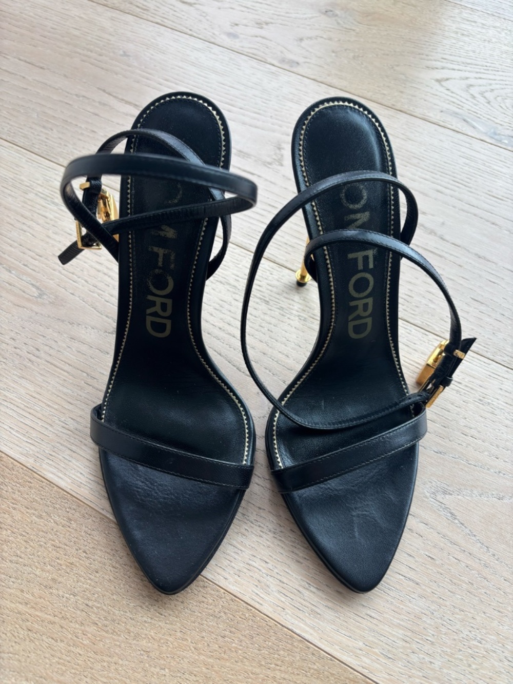 TOM FORD SHINY LEATHER PADLOCK POINTY NAKED SANDAL Size 38.5True US size 8. - Picture 6 of 15